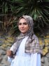 Mahmuna - Taupe Gedessineerde Satin Hijab