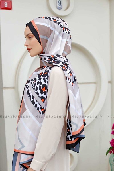 Hijab Twill Met Orangepatroon - Sal Evi