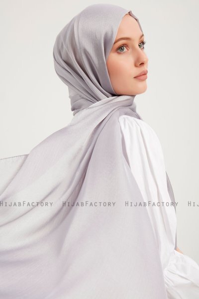 Berrak - Lichtgrijs Janjanli Hijab