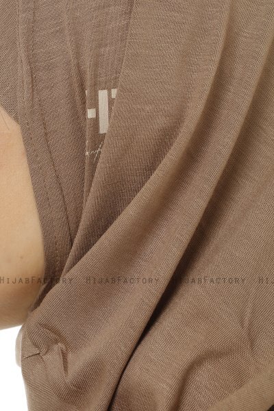 Hanfendy Plain Logo - Donker Taupe Al Amira Hijab