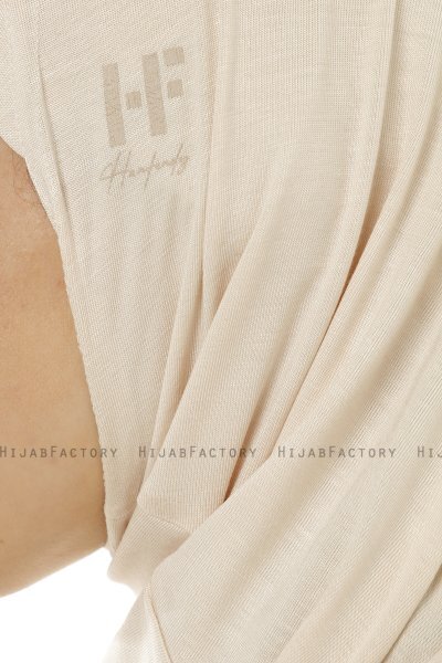 Hanfendy Plain Logo - Beige Al Amira Hijab