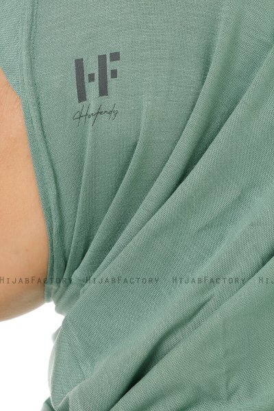 Hanfendy Plain Logo - Groen Al Amira Hijab