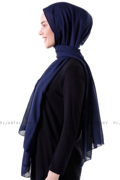 Hadise - Donker Marineblauw Chiffon Hijab