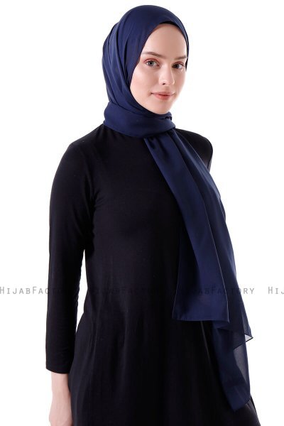 Hadise - Donker Marineblauw Chiffon Hijab