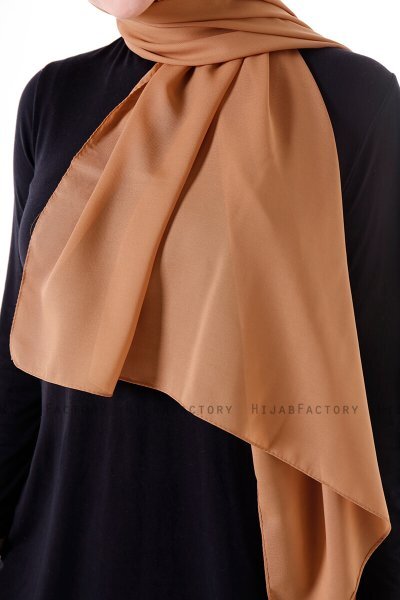 Hadise - Mosterd Chiffon Hijab