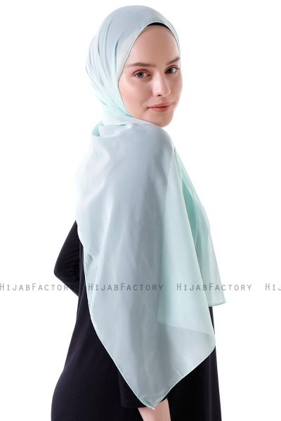 Hadise - Licht Groen Chiffon Hijab
