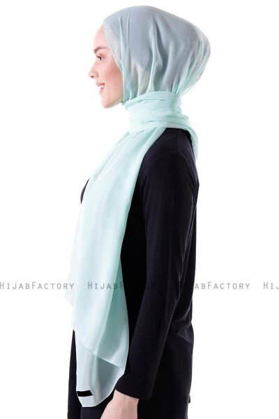 Hadise - Licht Groen Chiffon Hijab
