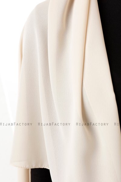 Hadise - Nude Chiffon Hijab