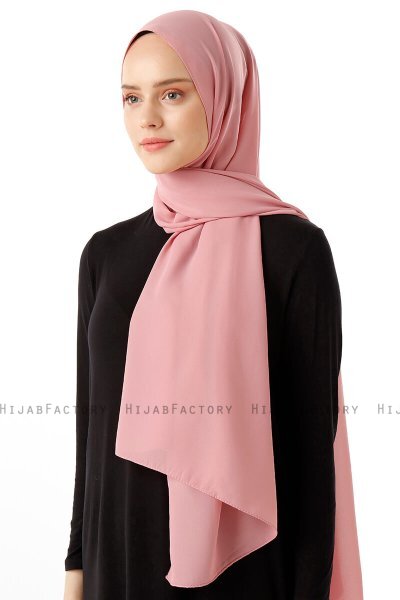 Hadise - Roze Chiffon Hijab