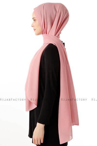Hadise - Roze Chiffon Hijab