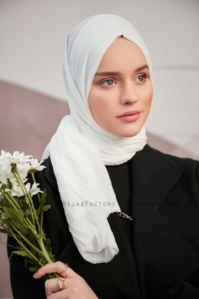 Serap - Creme Bamboo Crash Hijab