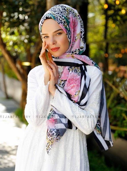 Capella - Roze Gevormde Hijab - Sal Evi