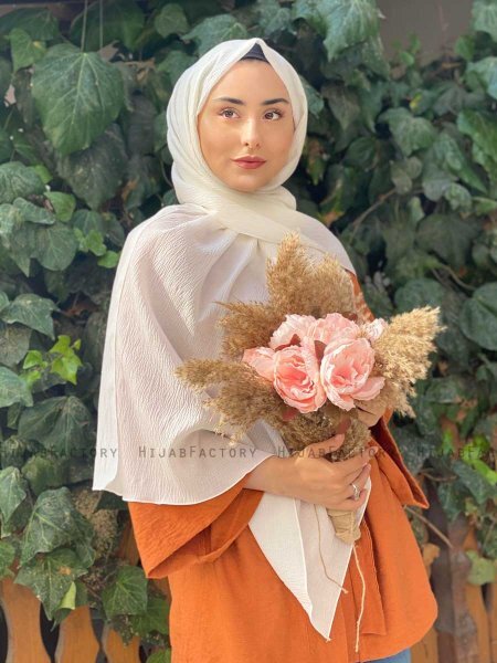 Daliya - Wit Jazz Hijab - Mirach