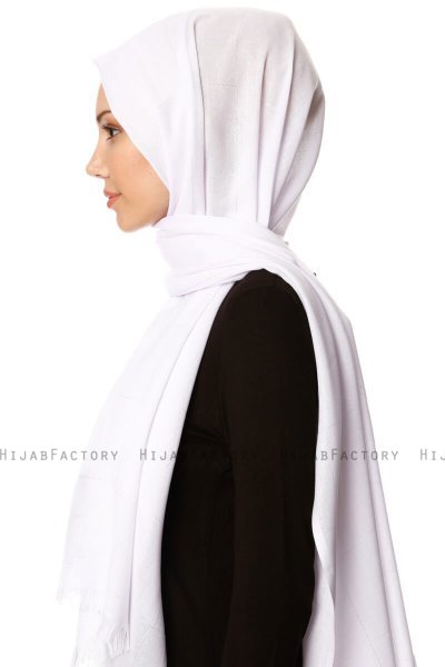 Kutlay - Wit Hijab - Özsoy