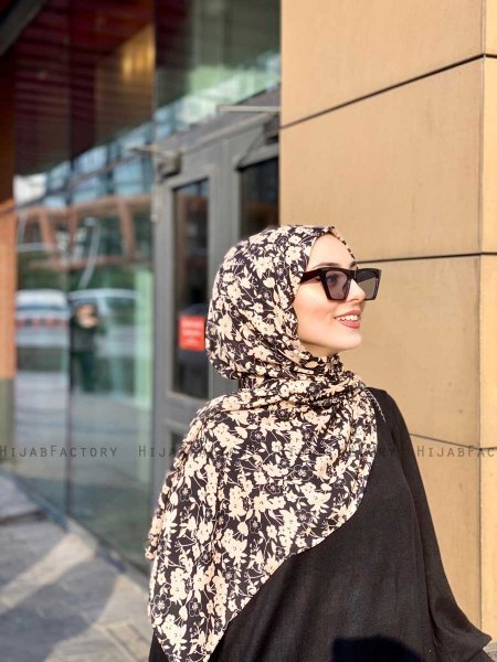 Lamia - Creme Gedessineerde Crêpe Hijab - Mirach