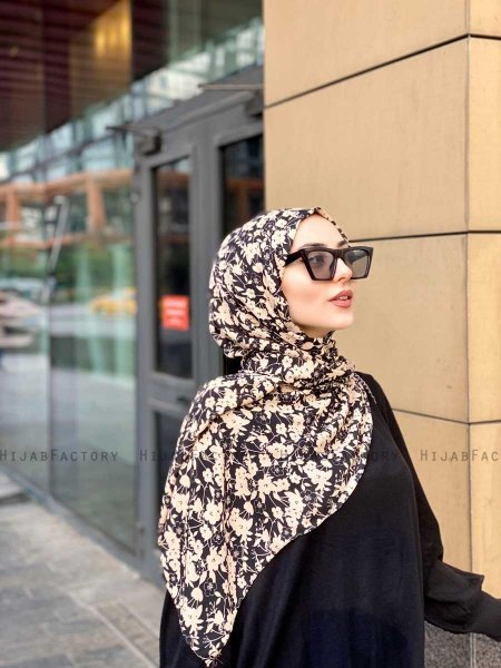 Lamia - Creme Gedessineerde Crêpe Hijab - Mirach