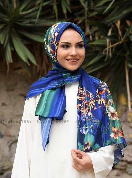 Marwa - Blauw Gedessineerde Crepe Hijab