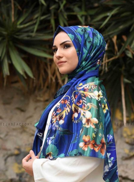 Marwa - Blauw Gedessineerde Crepe Hijab