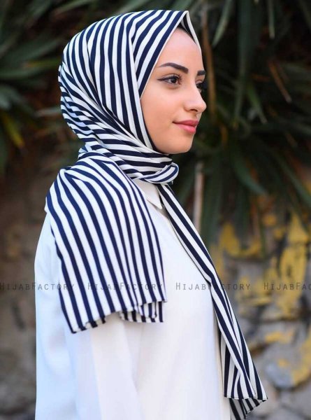 Marwa - Zwart Gestreept Crepe Hijab