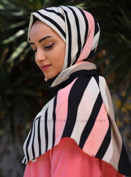 Marwa - Zwart Gedessineerde Crepe Hijab