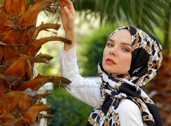 Peridot - Zwart Gevormde Hijab - Sal Evi