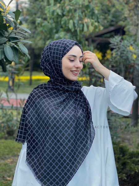 Qiana - Zwart Gedessineerde Katoen Hijab