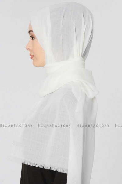 Selma Offwhite Enfärgad Hijab Sjal Gülsoy 300211c